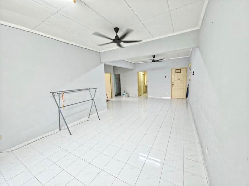 Kondominium untuk Disewa di Skudai Villa - Sausa Lee - Living Room - PropertyGuru.com.my