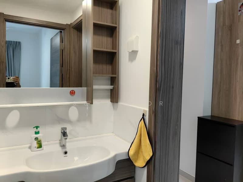 Service Residence for Sale at Forest City - Suny Sior - Bathroom - PropertyGuru.com.my