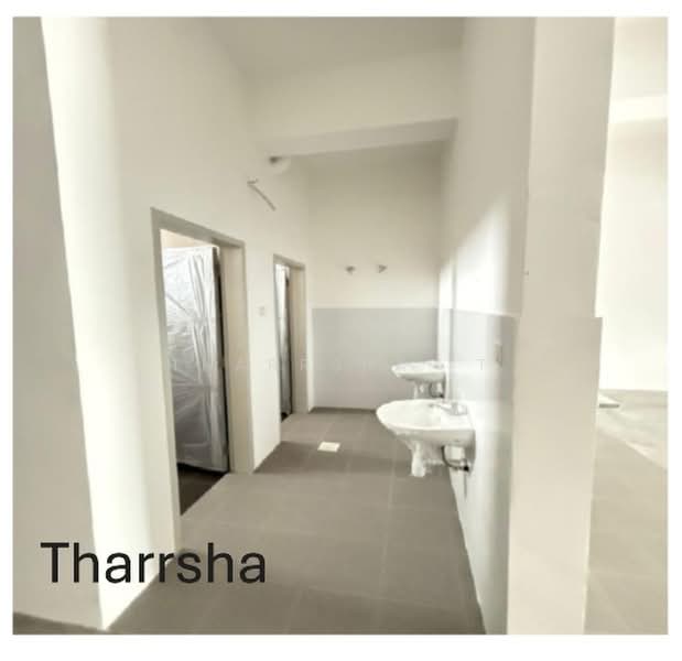 Shop for Rent in Semenyih (Selangor) - Tharrsha. T - Bathroom - PropertyGuru.com.my