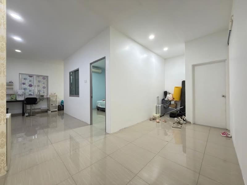Shop for Sale in Bandar Uda Utama (Johor Bahru) - Jaz Lee - PropertyGuru.com.my