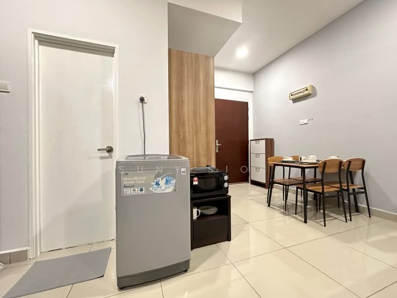 Servis Apartment untuk Dijual di Palazio - Suny Sior - Dining Room - PropertyGuru.com.my