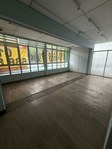 Office for Rent in Bandar Botanic (Klang) - Lim Jeon - Interior - PropertyGuru.com.my