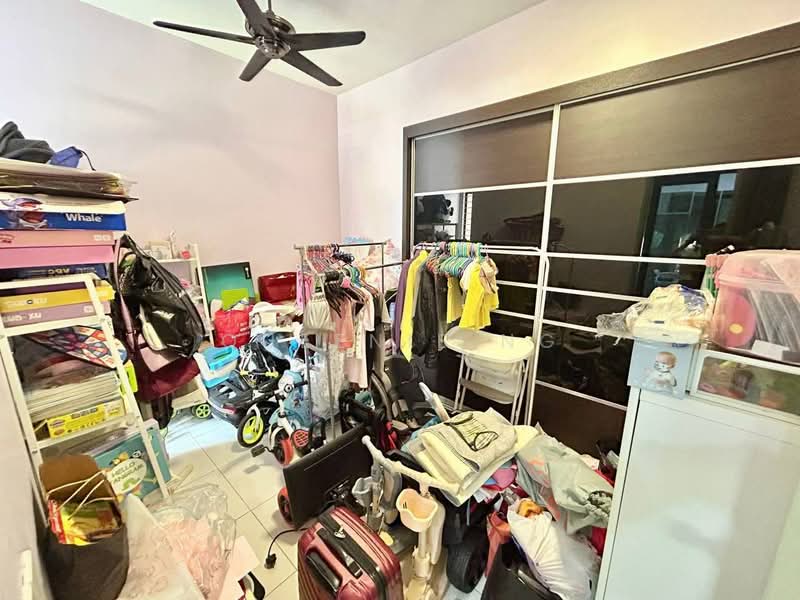 Rumah Kluster untuk Dijual di Setia Tropika (Johor Bahru) - Queenie Ng - Bedroom - PropertyGuru.com.my