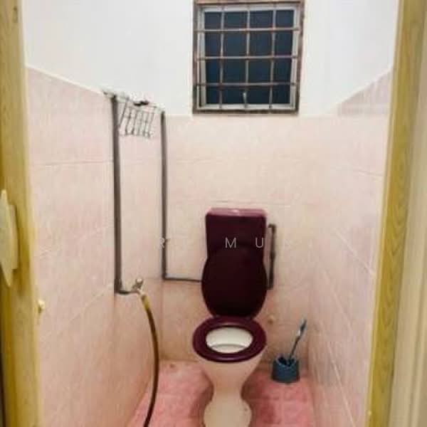 Rumah Teres untuk Disewa di Taman Samudra Teres (Batu Caves) - Basri Munir - Bathroom - PropertyGuru.com.my