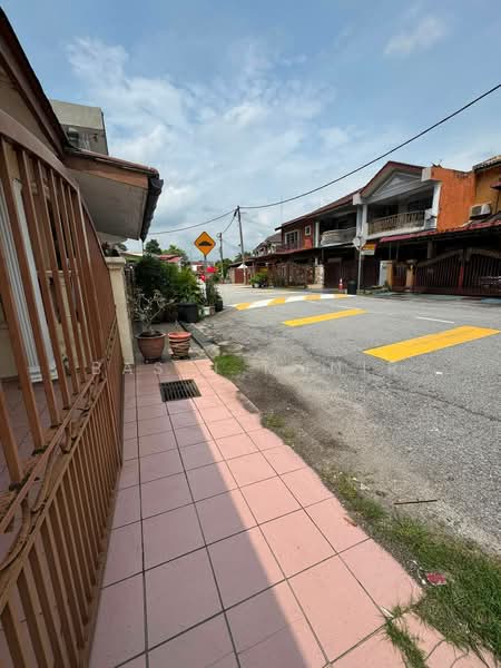 Rumah Teres untuk Disewa di Taman Samudra Teres (Batu Caves) - Basri Munir - Exterior - PropertyGuru.com.my
