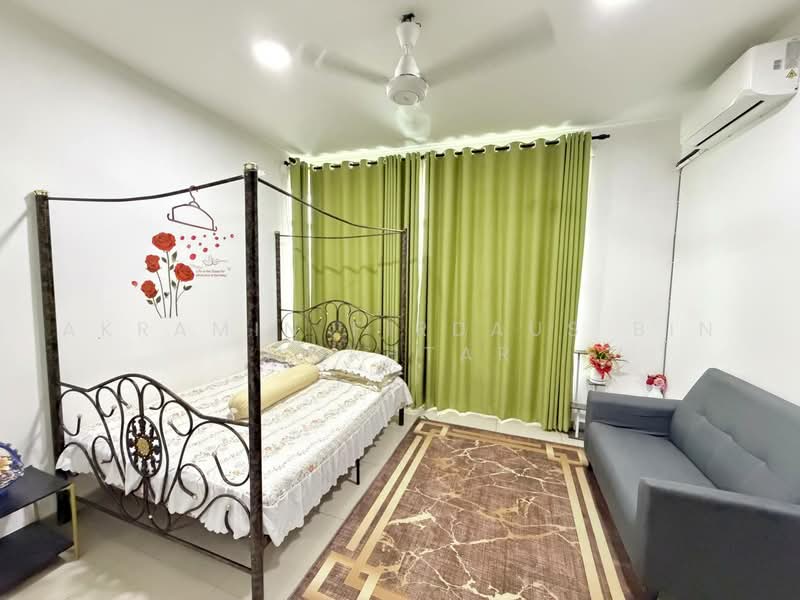 Rumah Teres 2 Tingkat untuk Dijual di Seksyen 30 (Shah Alam) - Akramin Firdaus Bin Mokhtar - PropertyGuru.com.my