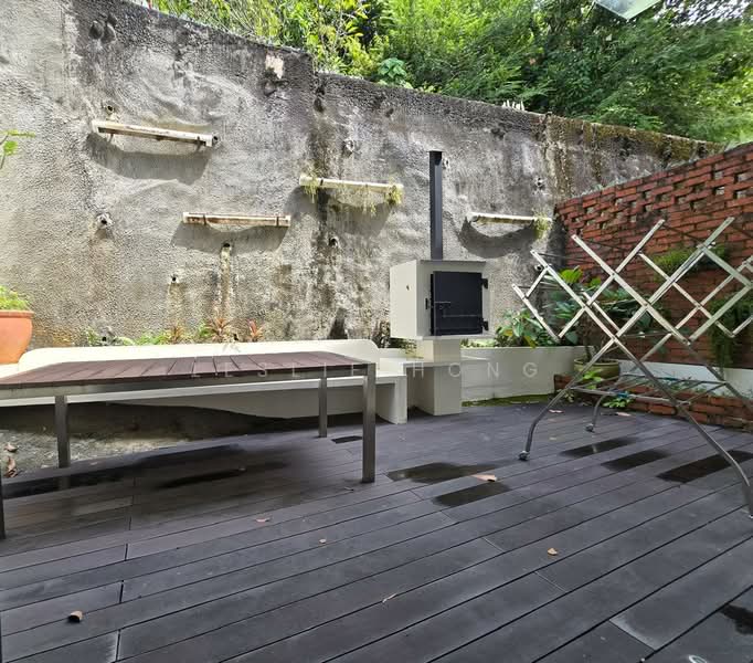 3-storey Terraced House for Sale in Tanjung Bungah (Penang) - Leslie Hong - Exterior - PropertyGuru.com.my