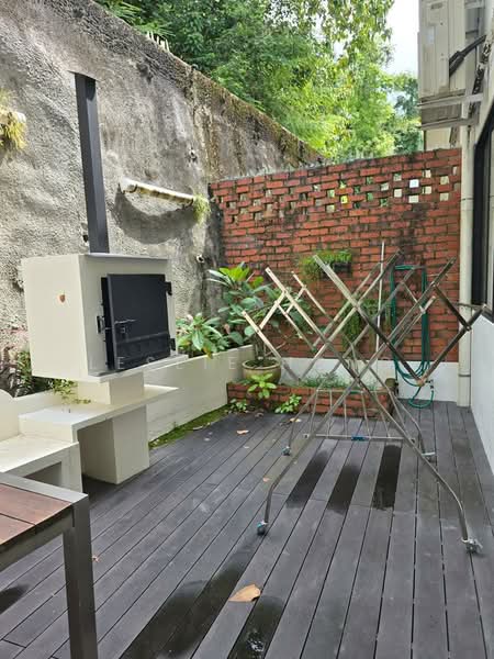 3-storey Terraced House for Sale in Tanjung Bungah (Penang) - Leslie Hong - Exterior - PropertyGuru.com.my