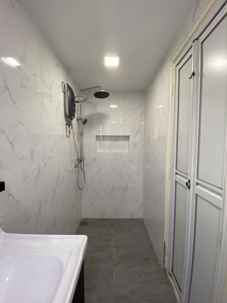 Terraced House for Sale in Bukit Jelutong (Shah Alam) - Emily Kho - PropertyGuru.com.my