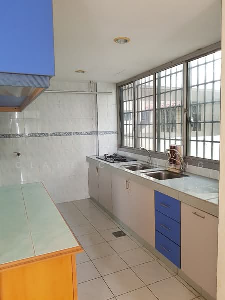 Apartment for Sale at Pangsapuri Vista Serdang - Clarence Chong - Kitchen - PropertyGuru.com.my