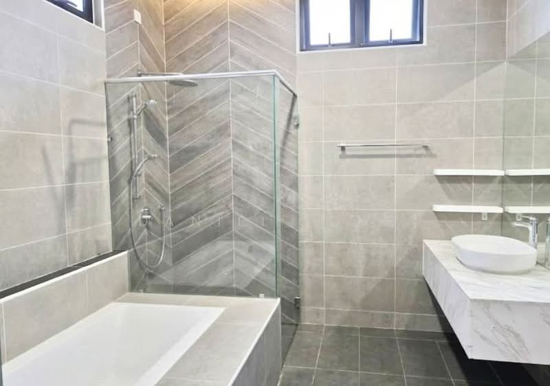 Semi-Detached House for Sale in Nusa Sentral (Iskandar Puteri (Nusajaya)) - Daniel Yong - Bathroom - PropertyGuru.com.my