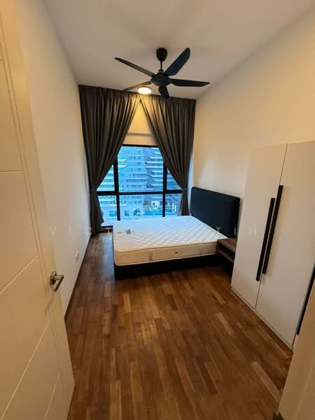 Servis Apartment untuk Dijual di Reizz Residence - Victoria Tih - Bedroom - PropertyGuru.com.my