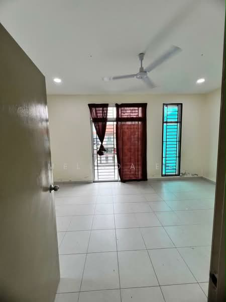 2-storey Terraced House for Sale in Taman Pulai Mutiara (Iskandar Puteri (Nusajaya)) - Melinda Ee - Living Room - PropertyGuru.com.my
