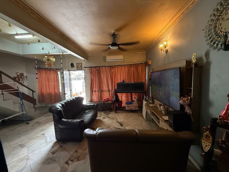 2-storey Terraced House for Sale in Taman Sentosa (Klang) - Lim Jeon - Living Room - PropertyGuru.com.my