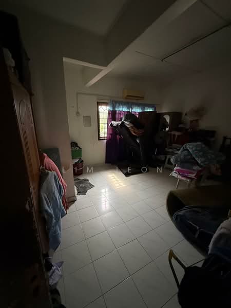 2-storey Terraced House for Sale in Taman Sentosa (Klang) - Lim Jeon - Living Room - PropertyGuru.com.my