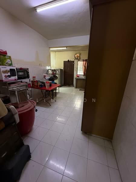 2-storey Terraced House for Sale in Taman Sentosa (Klang) - Lim Jeon - Kitchen - PropertyGuru.com.my