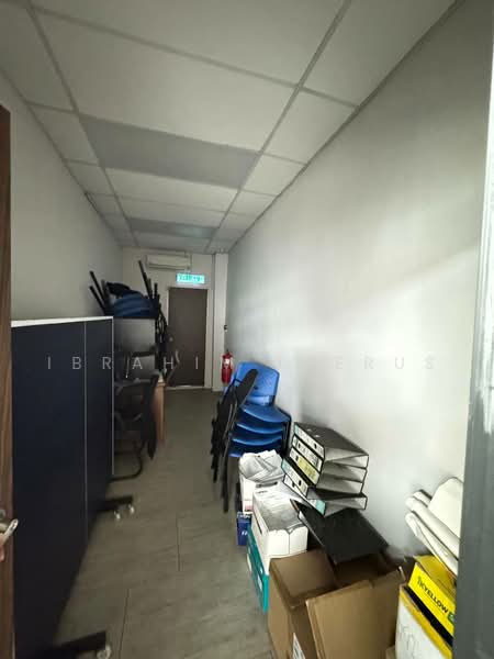 Semi-D Factory for Sale in Subang Jaya (Selangor) - Ibrahim Iderus - Corridor - PropertyGuru.com.my