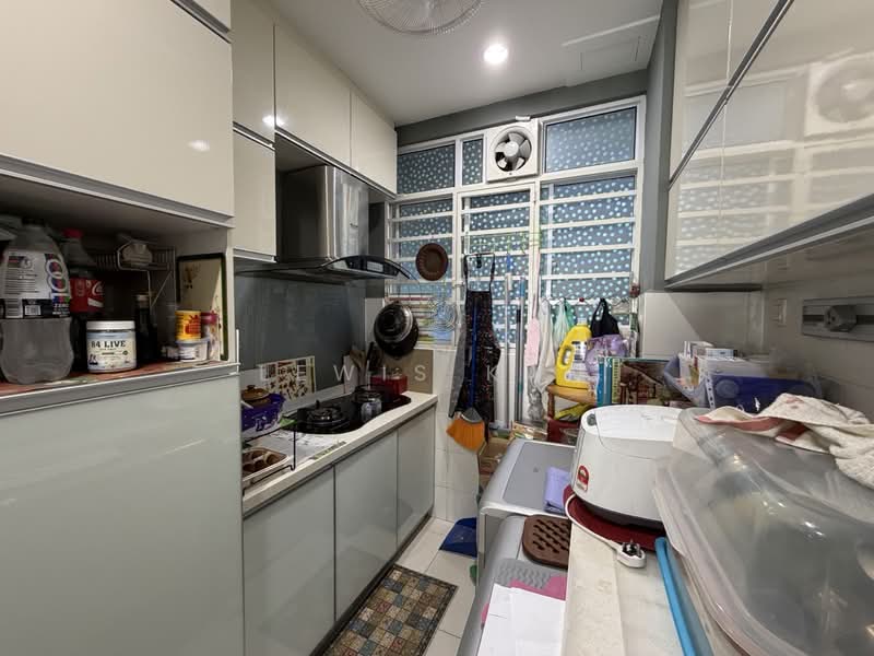 Condominium for Sale at 10 Island Resort - Lewis Kam - Kitchen - PropertyGuru.com.my