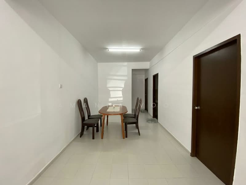Cluster House for Rent in Taman Lagenda Putra (Kulai) - Amanda Voon - Dining Room - PropertyGuru.com.my