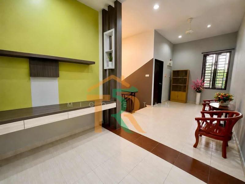 Rumah Teres 2-Tingkat untuk Dijual di Bandar Muar (Muar) - Micole Tan - PropertyGuru.com.my