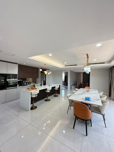 Condominium for Rent at Residensi R8 - Chia Sin - Kitchen - PropertyGuru.com.my