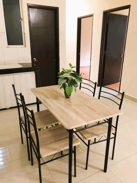 Servis Apartment untuk Disewa di Amara - Evelyn Lee - Dining Room - PropertyGuru.com.my