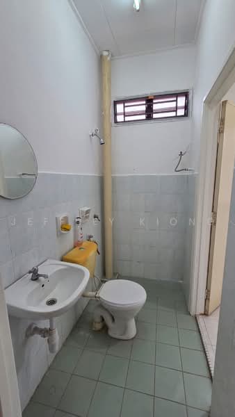 2-storey Terraced House for Sale in Taman Sri Pulai Perdana (Skudai) - Jeffrey Kiong - Bathroom - PropertyGuru.com.my