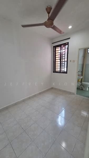 2-storey Terraced House for Sale in Taman Sri Pulai Perdana (Skudai) - Jeffrey Kiong - Bathroom - PropertyGuru.com.my
