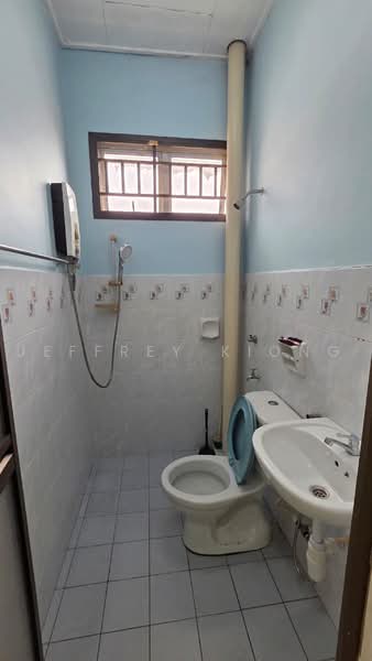 2-storey Terraced House for Sale in Taman Sri Pulai Perdana (Skudai) - Jeffrey Kiong - Bathroom - PropertyGuru.com.my