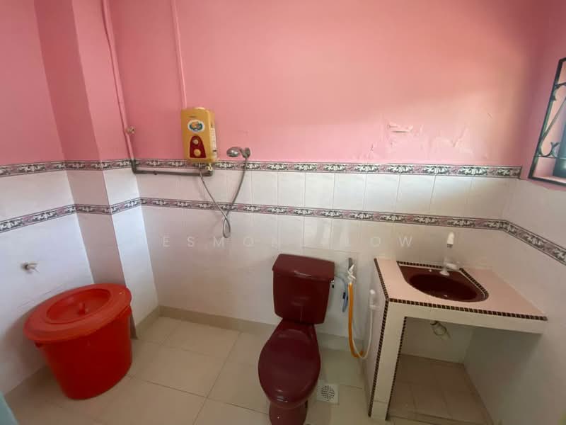 Rumah Teres 2 Tingkat untuk Disewa di Taman Rasmi Jaya (Ulu Kelang) - Desmond Low - Bathroom - PropertyGuru.com.my