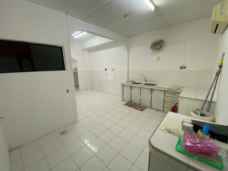 Rumah Teres 2 Tingkat untuk Disewa di Taman Rasmi Jaya (Ulu Kelang) - Desmond Low - Kitchen - PropertyGuru.com.my