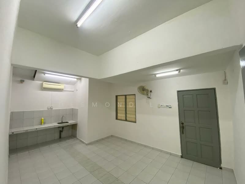Rumah Teres 2 Tingkat untuk Disewa di Taman Rasmi Jaya (Ulu Kelang) - Desmond Low - Kitchen - PropertyGuru.com.my