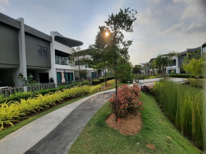 Rumah Berkembar untuk Dijual di Setia Eco Glades (Cyberjaya) - Jeslyn Goh - Exterior - PropertyGuru.com.my