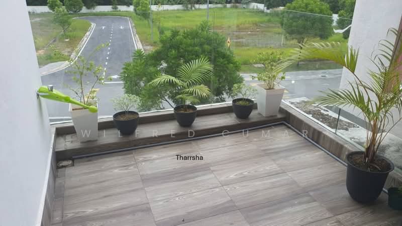 Rumah Berkembar untuk Dijual di Taman Prima Saujana (Kajang) - Wilfred Cumar - Balcony - PropertyGuru.com.my