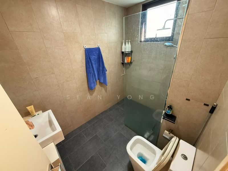 Service Residence for Sale at East Parc @ Manjalara - Sean Yong - Bathroom - PropertyGuru.com.my