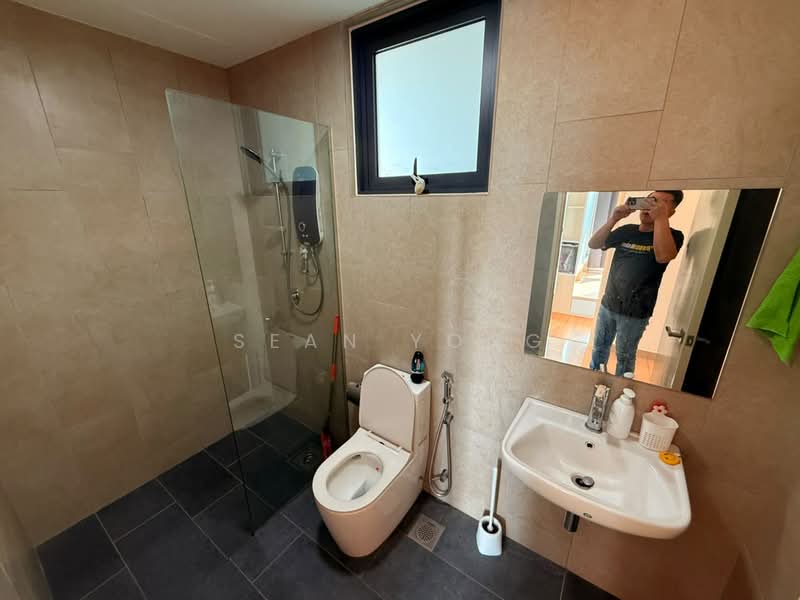 Service Residence for Sale at East Parc @ Manjalara - Sean Yong - Bathroom - PropertyGuru.com.my