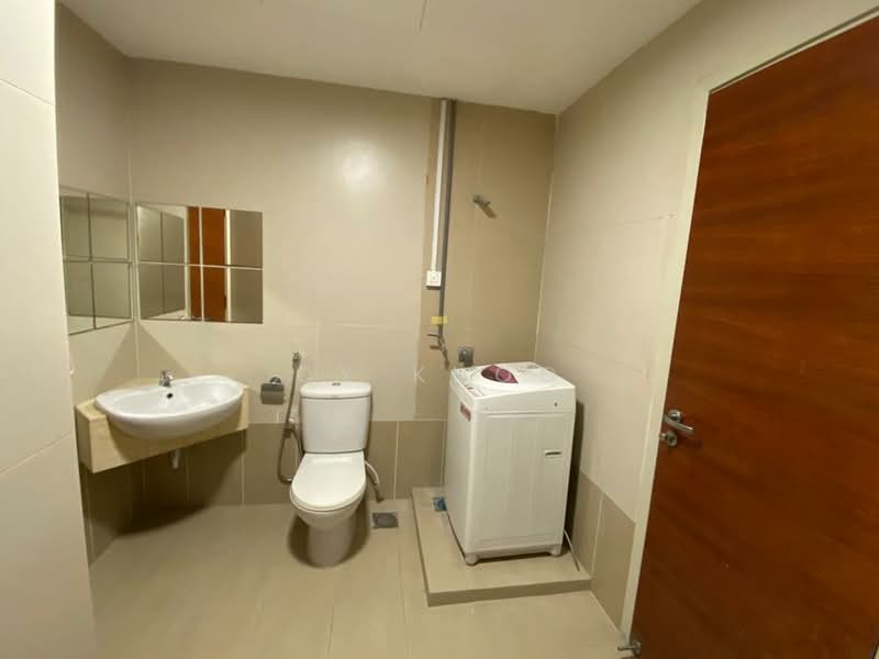 Service Residence for Sale at 231 TR Serviced Suite - CY Khoo - Bathroom - PropertyGuru.com.my