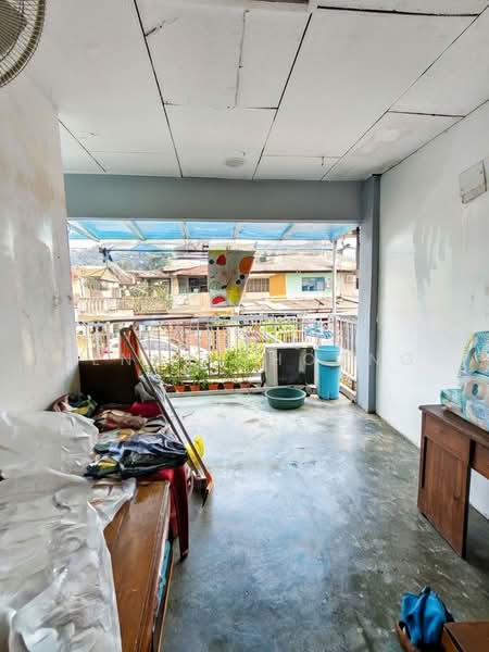 Rumah Teres 2 Tingkat untuk Dijual di Kampung Tasik Tambahan (Ampang) - Jenny Choong - Balcony - PropertyGuru.com.my