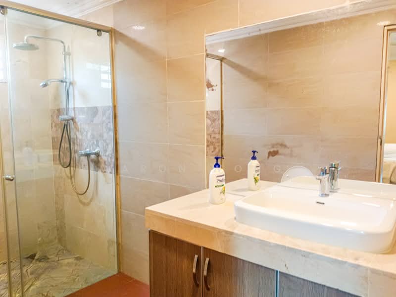 Bungalow House for Sale in Port Dickson (Negeri Sembilan) - Aaron Wong - Bathroom - PropertyGuru.com.my