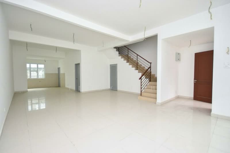 2.5-storey Terraced House for Sale in Seri Kembangan (Selangor) - Terry Hoh - PropertyGuru.com.my