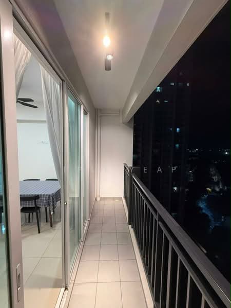 Rumah Flat untuk Disewa di IDEAL RESIDENCY - Jerene Yeap - Balcony - PropertyGuru.com.my