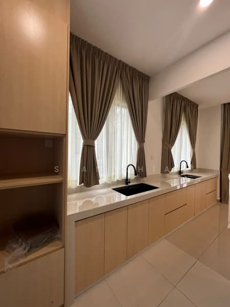 Rumah Berkembar untuk Dijual di Eco Ardence (Setia Alam) - Sean Chia - Kitchen - PropertyGuru.com.my