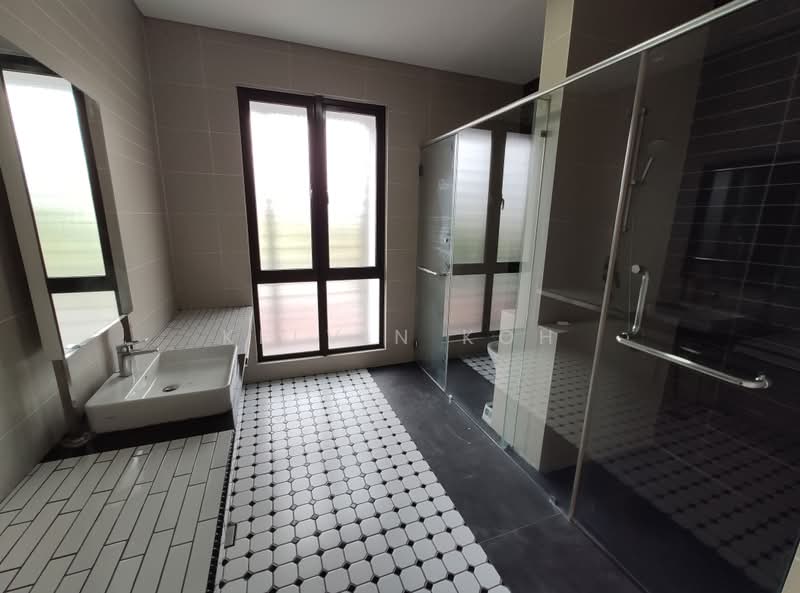 Rumah Teres untuk Dijual di Temasya Glenmarie (Glenmarie) - Kelvin Koh - Bathroom - PropertyGuru.com.my