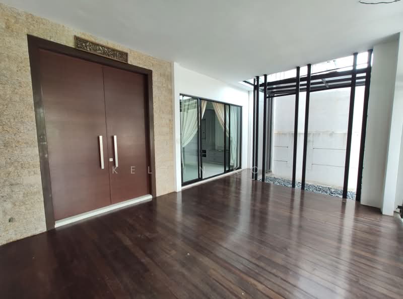 Rumah Teres untuk Dijual di Temasya Glenmarie (Glenmarie) - Kelvin Koh - Entrance - PropertyGuru.com.my