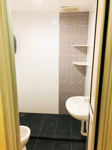 Kondominium untuk Disewa di D'Piazza - Jinelle Ong - Bathroom - PropertyGuru.com.my