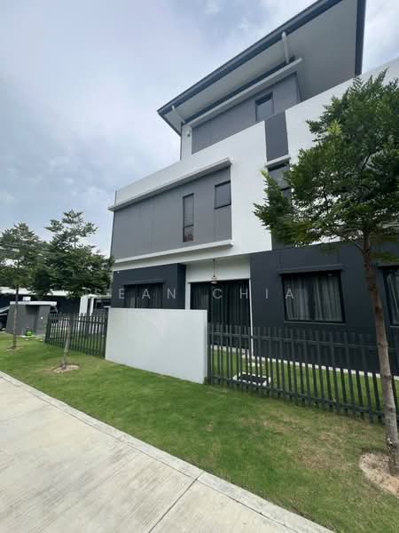 Rumah Berkembar untuk Disewa di Eco Ardence (Setia Alam) - Sean Chia - Exterior - PropertyGuru.com.my