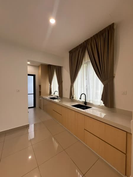 Rumah Berkembar untuk Disewa di Eco Ardence (Setia Alam) - Sean Chia - Kitchen - PropertyGuru.com.my