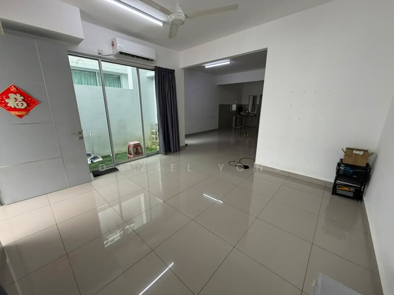 Kedai untuk Dijual di Austin Heights (Tebrau) - Daniel Yong - Living Room - PropertyGuru.com.my