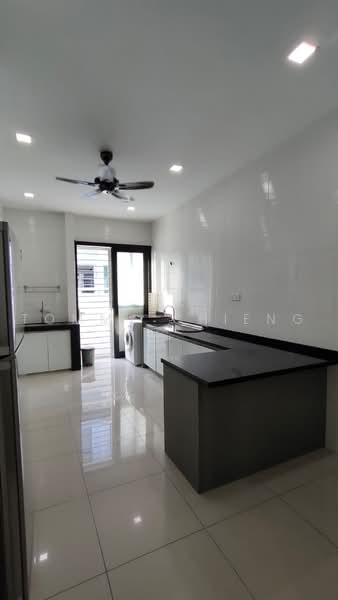2-storey Terraced House for Rent in Eco Majestic (Semenyih) - TOMMY CHIENG - Kitchen - PropertyGuru.com.my