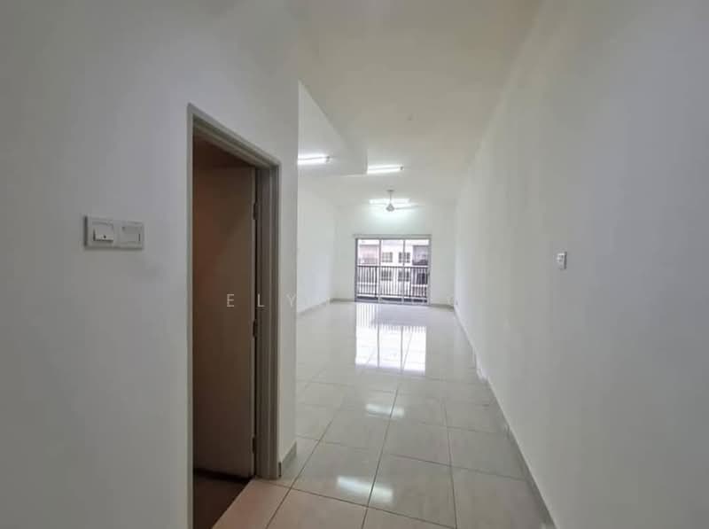 Servis Apartment untuk Disewa di BSP 21 - Elyn Soo - Corridor - PropertyGuru.com.my